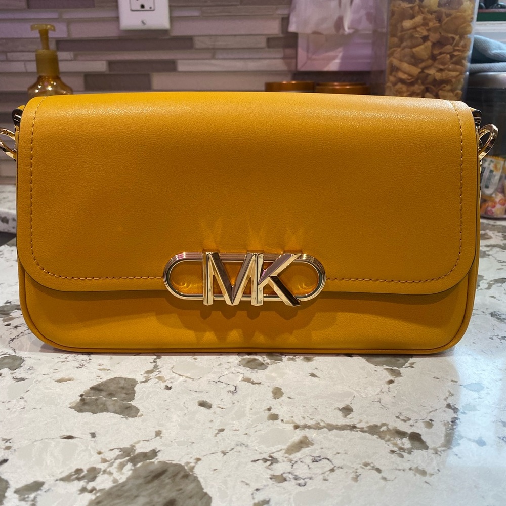 Michael Kors Parker Medium Leather Shoulder Bag